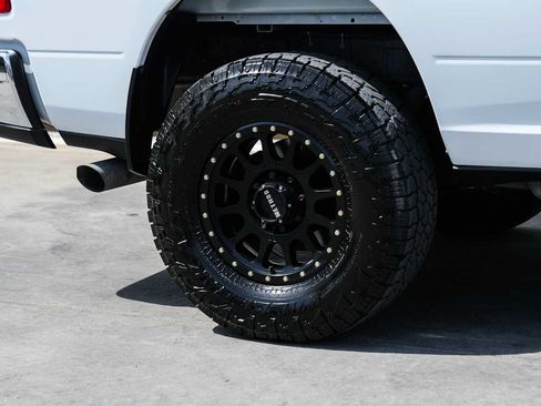 Used 2022 RAM 2500 Big Horn AWD/4WD image 9