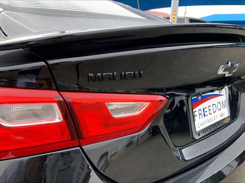 Certified 2024 Chevrolet Malibu RS image 32