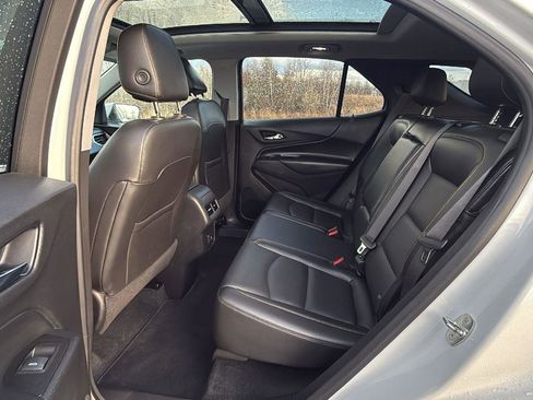 Used 2021 Chevrolet Equinox LT AWD/4WD image 21