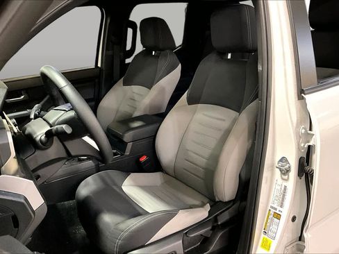 Used 2025 Toyota Tacoma TRD Sport RWD image 8