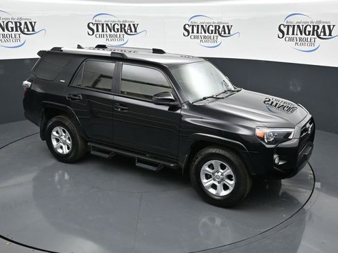 Used 2020 Toyota 4Runner SR5 image 9