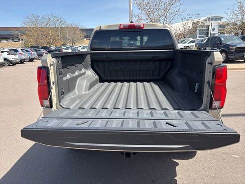 Certified 2024 Chevrolet Colorado ZR2 w/ Technology Package AWD/4WD image 8