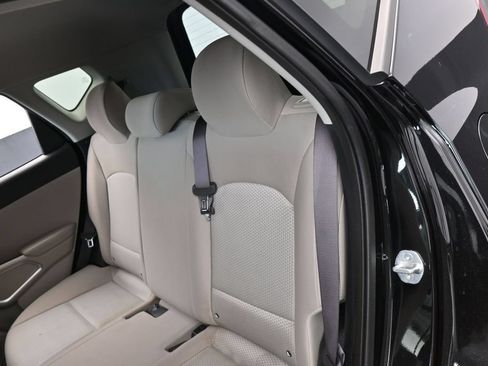 Used 2023 Kia Soul LX FWD image 27