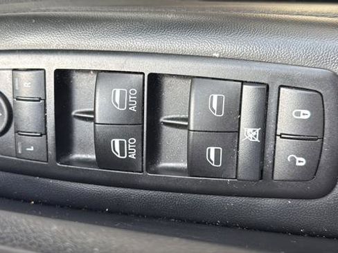 Used 2015 Jeep Grand Cherokee Altitude AWD/4WD image 18