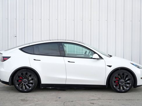 Used 2023 Tesla Model Y Performance image 51