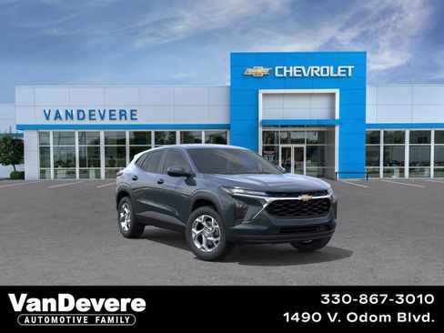 New 2026 Chevrolet Trax LS w/ LS Convenience Package FWD image 1