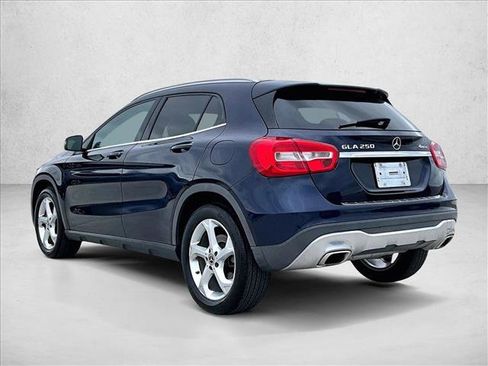 Used 2018 Mercedes-Benz GLA 250 4MATIC image 13