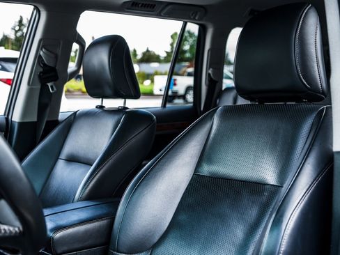 Used 2013 Lexus GX 460 AWD/4WD image 26
