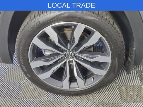 Used 2022 Volkswagen Atlas SEL Premium AWD/4WD image 9