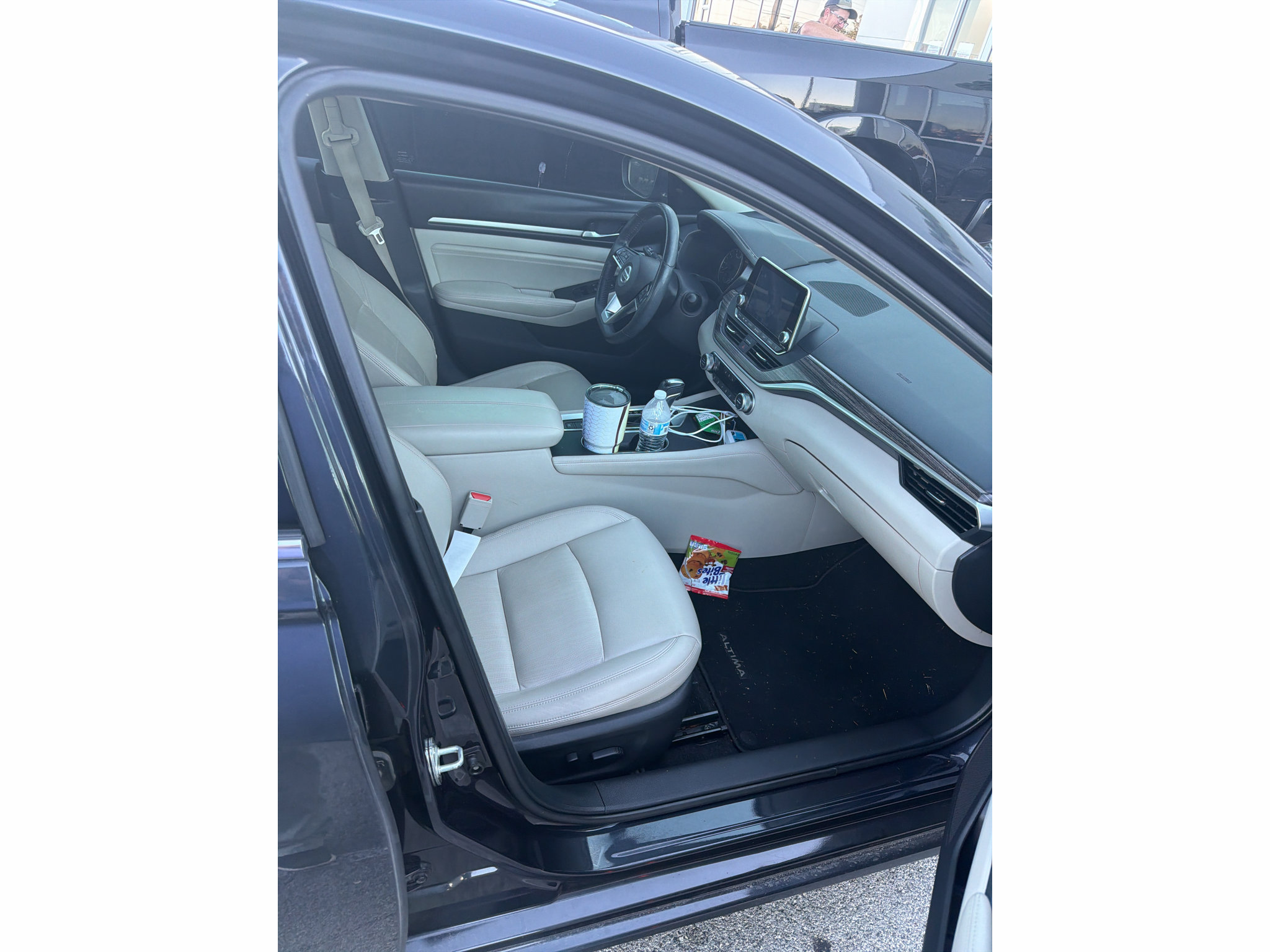 Used 2019 Nissan Altima 2.5 Platinum FWD image 9