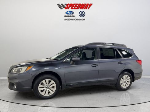 Used 2016 Subaru Outback 2.5i Premium image 5