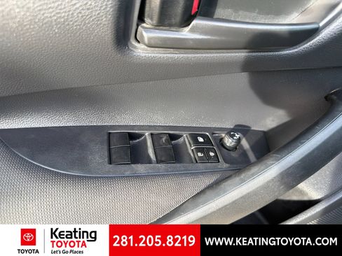 Used 2025 Toyota Corolla LE FWD image 12