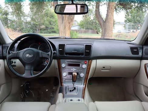 Used 2007 Subaru Legacy Wagon AWD/4WD image 16