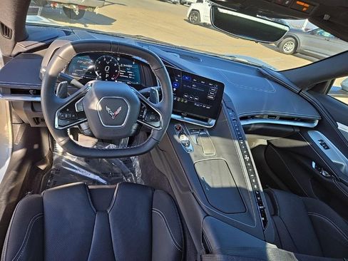 Used 2023 Chevrolet Corvette Stingray w/ Z51 Performance Package image 14