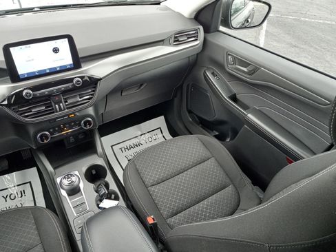 Used 2025 Ford Escape Active AWD/4WD image 16