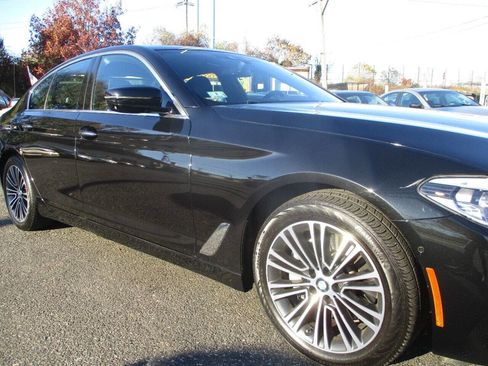 Used 2017 BMW 530i xDrive image 26