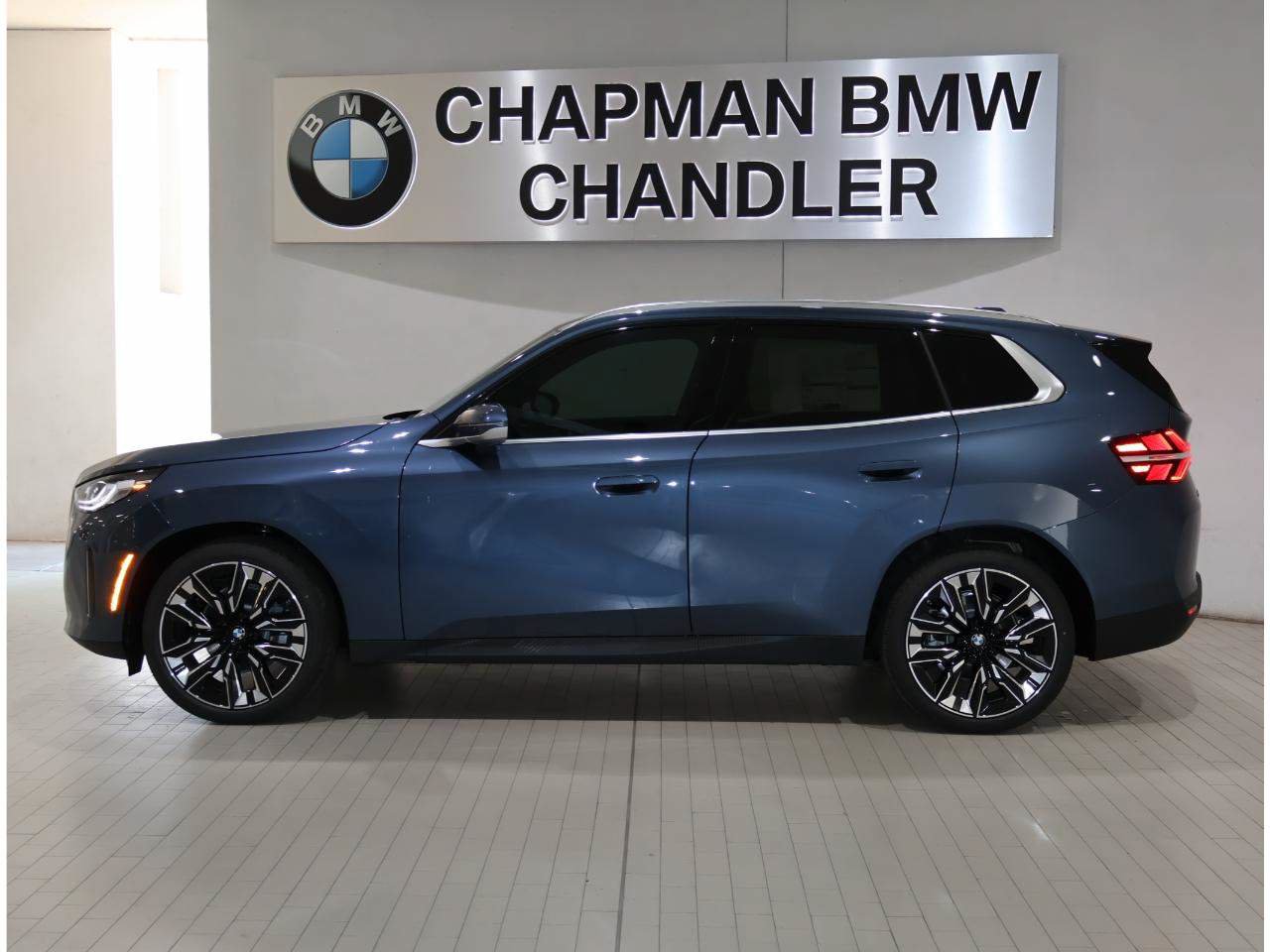 Used 2026 BMW X3 xDrive30i w/ Convenience Package AWD/4WD image 3