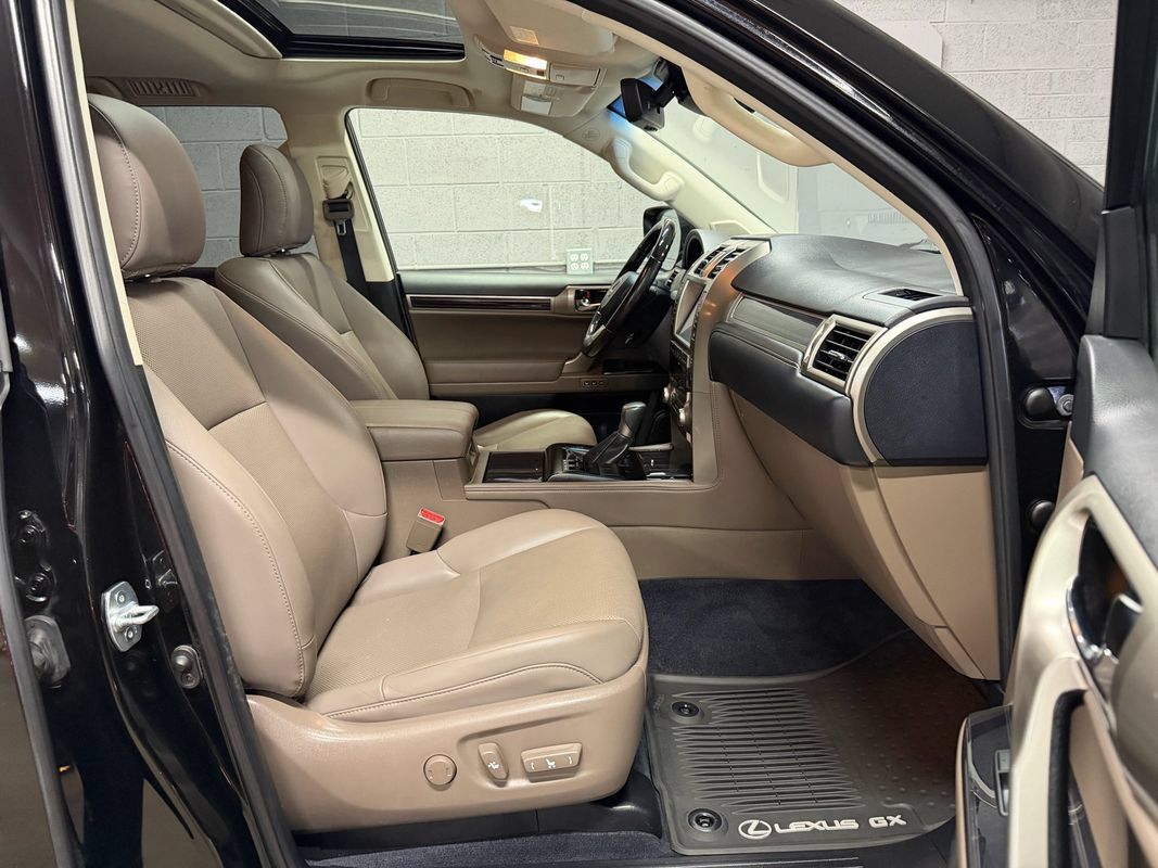 Used 2020 Lexus GX 460 Premium AWD/4WD image 31