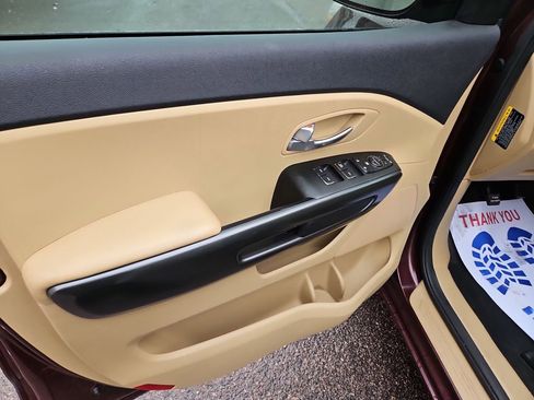 Used 2018 Kia Sedona LX w/ LX Essentials Premium Package FWD image 13