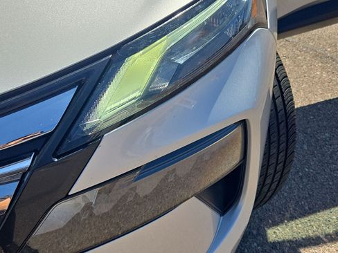 Certified 2025 Nissan Rogue SV FWD image 31