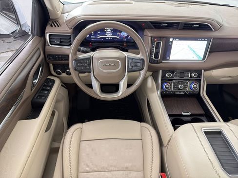 Used 2022 GMC Yukon Denali w/ Denali Ultimate Package AWD/4WD image 28