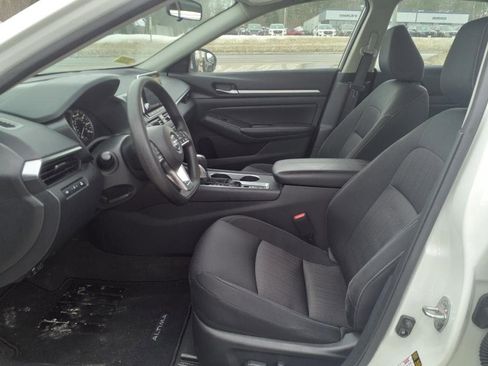 Used 2022 Nissan Altima 2.5 SV image 7