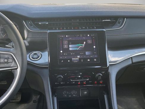 Certified 2023 Jeep Grand Cherokee L Laredo image 13