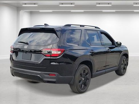New 2026 Honda Pilot Black Edition image 3