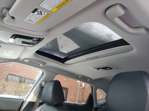 Used 2021 Kia Seltos EX image 11