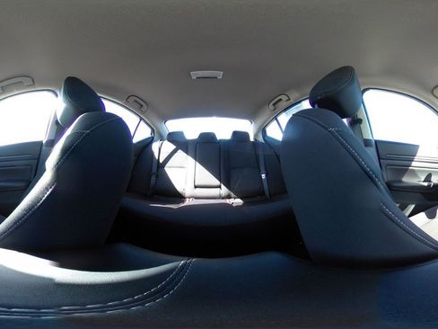 Used 2025 Nissan Altima 2.5 SV image 42