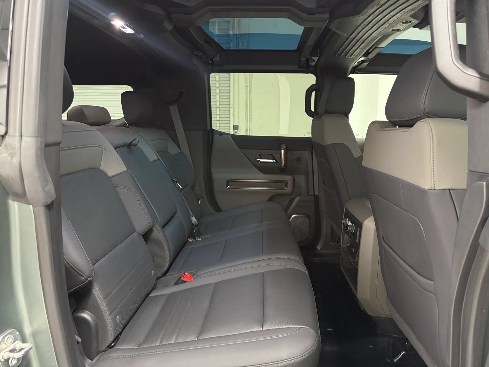 Used 2024 GMC Hummer EV 3X w/ Extreme Off-Road Package AWD/4WD image 15