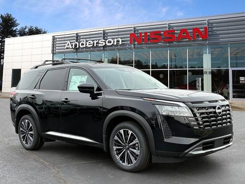 New 2026 Nissan Pathfinder Platinum image 1