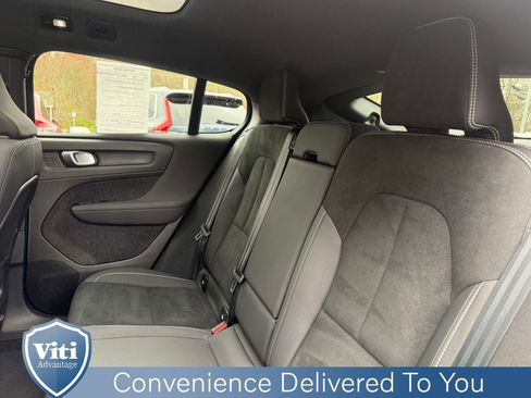 Certified 2023 Volvo C40 P8 Recharge Ultimate AWD/4WD image 22