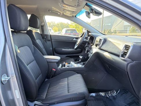 Used 2022 Kia Sportage LX FWD image 17