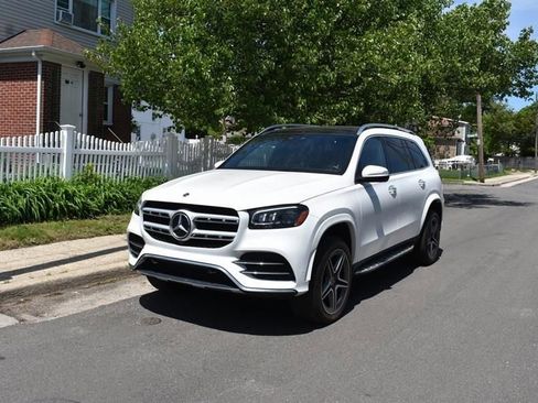 Used 2022 Mercedes-Benz GLS 450 4MATIC image 2