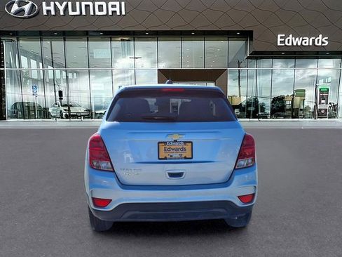 Used 2022 Chevrolet Trax LS w/ Tint and Cruise Package image 5