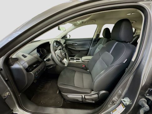 Used 2024 Nissan Sentra SV image 13
