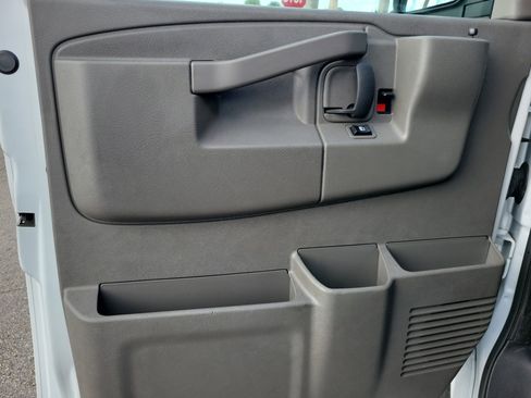 Used 2024 GMC Savana 2500 w/ Driver Convenience Package RWD image 19