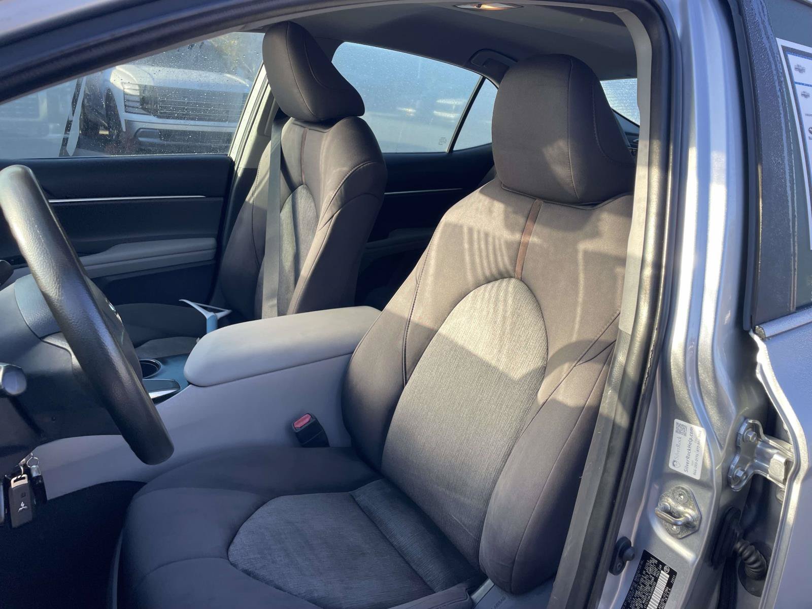 Used 2020 Toyota Camry LE FWD image 8
