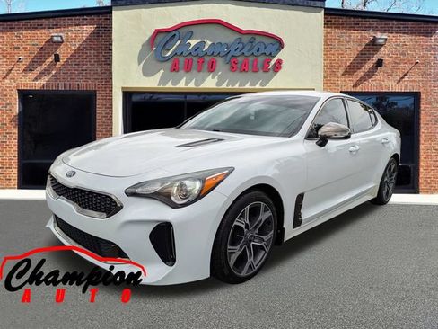 Used 2021 Kia Stinger GT-Line RWD image 9