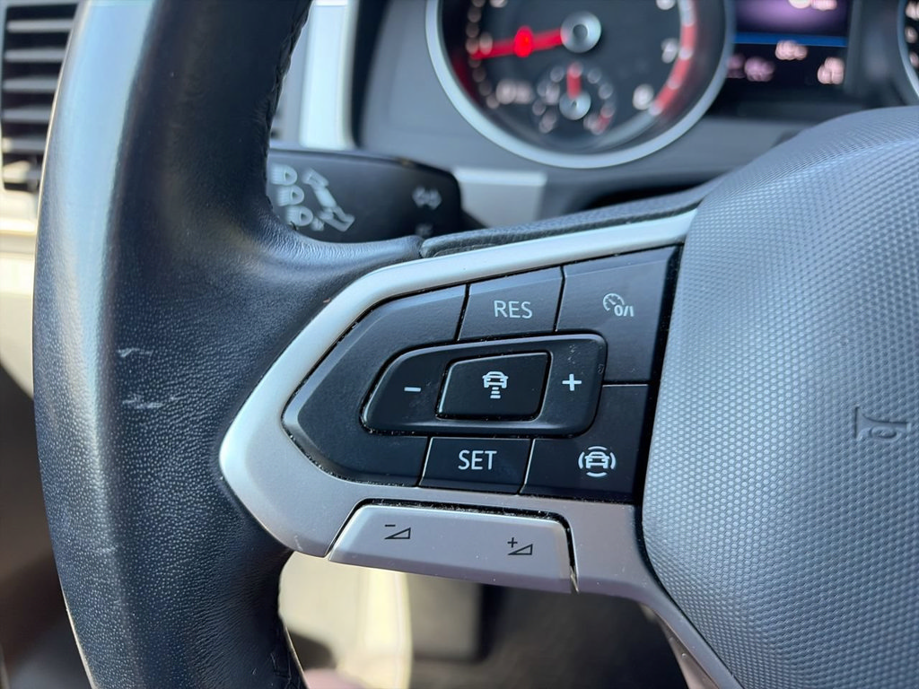Used 2020 Volkswagen Atlas Cross Sport SE FWD image 24
