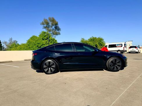 Used 2024 Tesla Model 3 Long Range AWD/4WD image 8