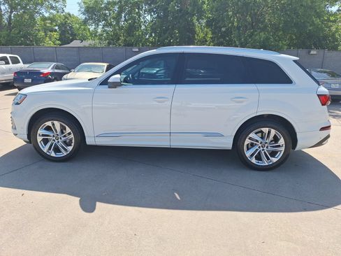 Used 2021 Audi Q7 2.0T Premium Plus w/ Premium Plus Package AWD/4WD image 3