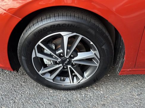 Used 2023 Kia Forte LXS w/ LXS Technology Package FWD image 9