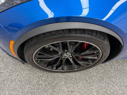 Used 2015 Chevrolet Corvette Z06 w/ 2LZ Preferred Equipment Group RWD image 32