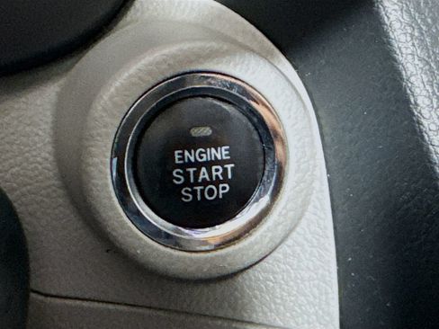 Used 2014 Subaru Forester 2.5i Touring AWD/4WD image 19