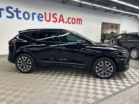 Used 2025 Chevrolet Blazer RS FWD image 9
