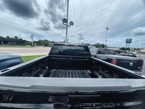 Used 2024 Chevrolet Silverado 1500 Custom Trail Boss w/ LPO, Dark Essentials Package AWD/4WD image 25
