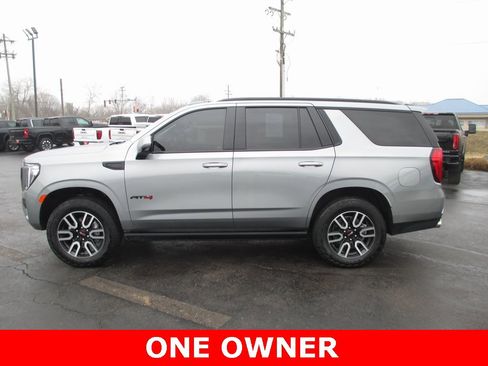 Used 2024 GMC Yukon AT4 w/ AT4 Premium Plus Package image 9