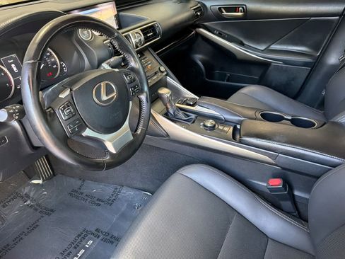 Used 2020 Lexus IS 300 w/ Navigation Package RWD image 11